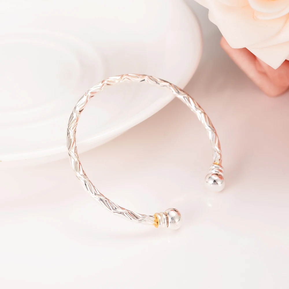 

Bangrui 1pc Small Bangle for Girls/Baby boy Gold Silver Color Charm Bracelet Jewelry Child Party /birthday Christmas Gifts