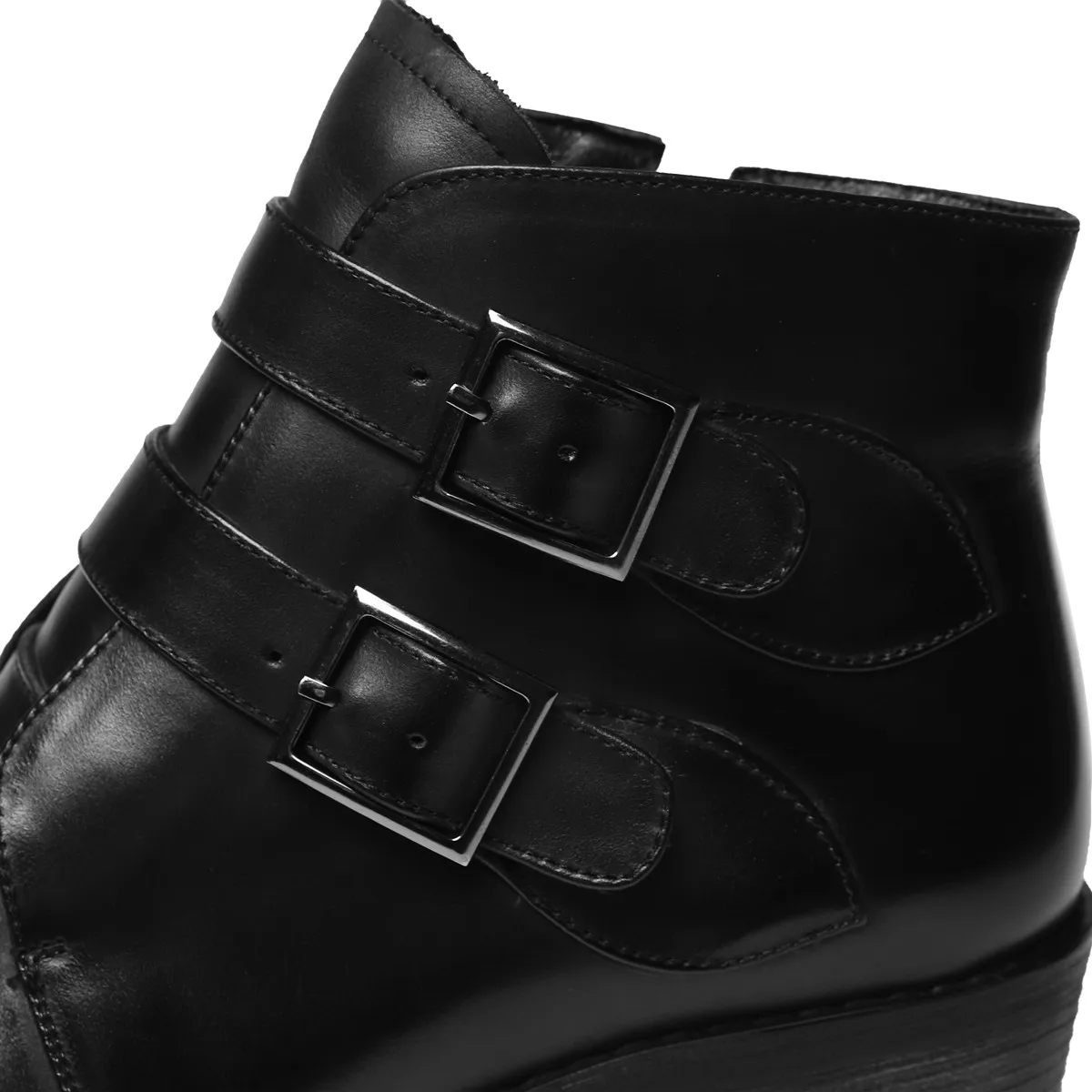 

Women's genuine leather metal buckle retro low heel ankle boots pointed toe autumn punk Motorcycle boots female comfort shoes