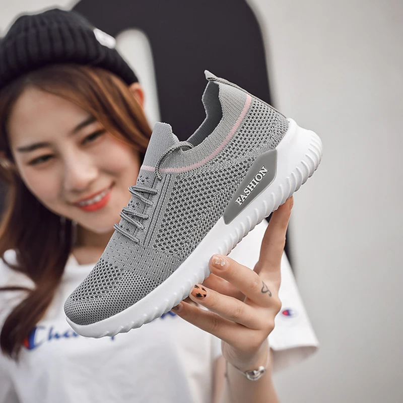 

Ladies tennis shoes pink mesh breathable non-slip lace-up jogging shoes flat shoes easy to bend Ladies sneakers free shipping