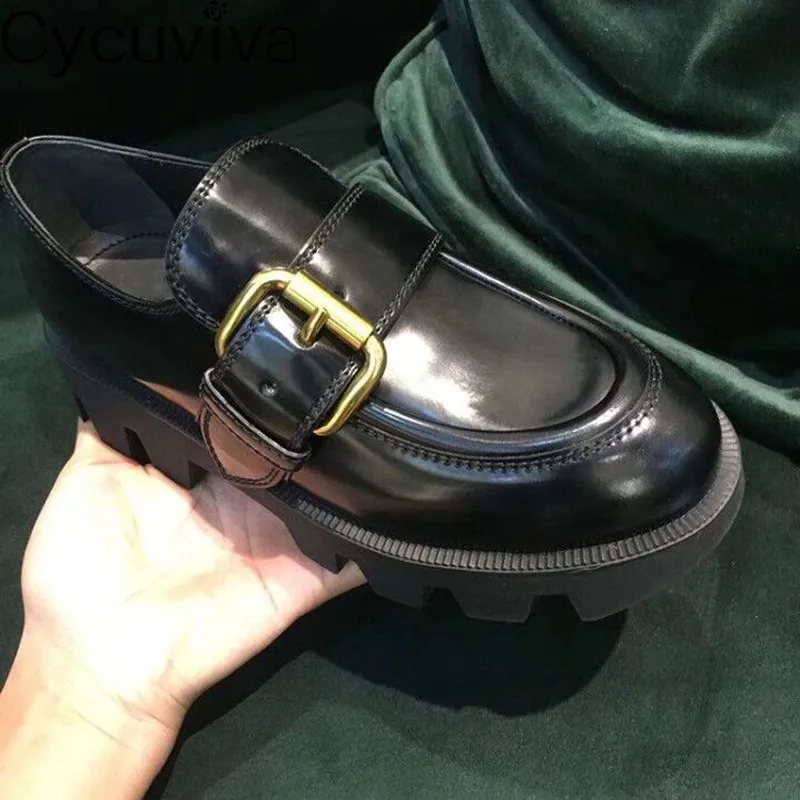 Популярные женские туфли на массивной подошве Черные кожаные лоферы плоской с