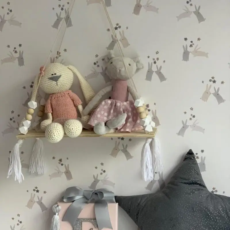 Деревянные полки с бусинами и кисточками в скандинавском стиле настенный