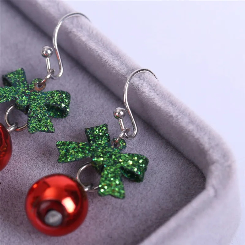 Женские серьги гвоздики с кристаллами Snow fake Bijoux массивные рождественский