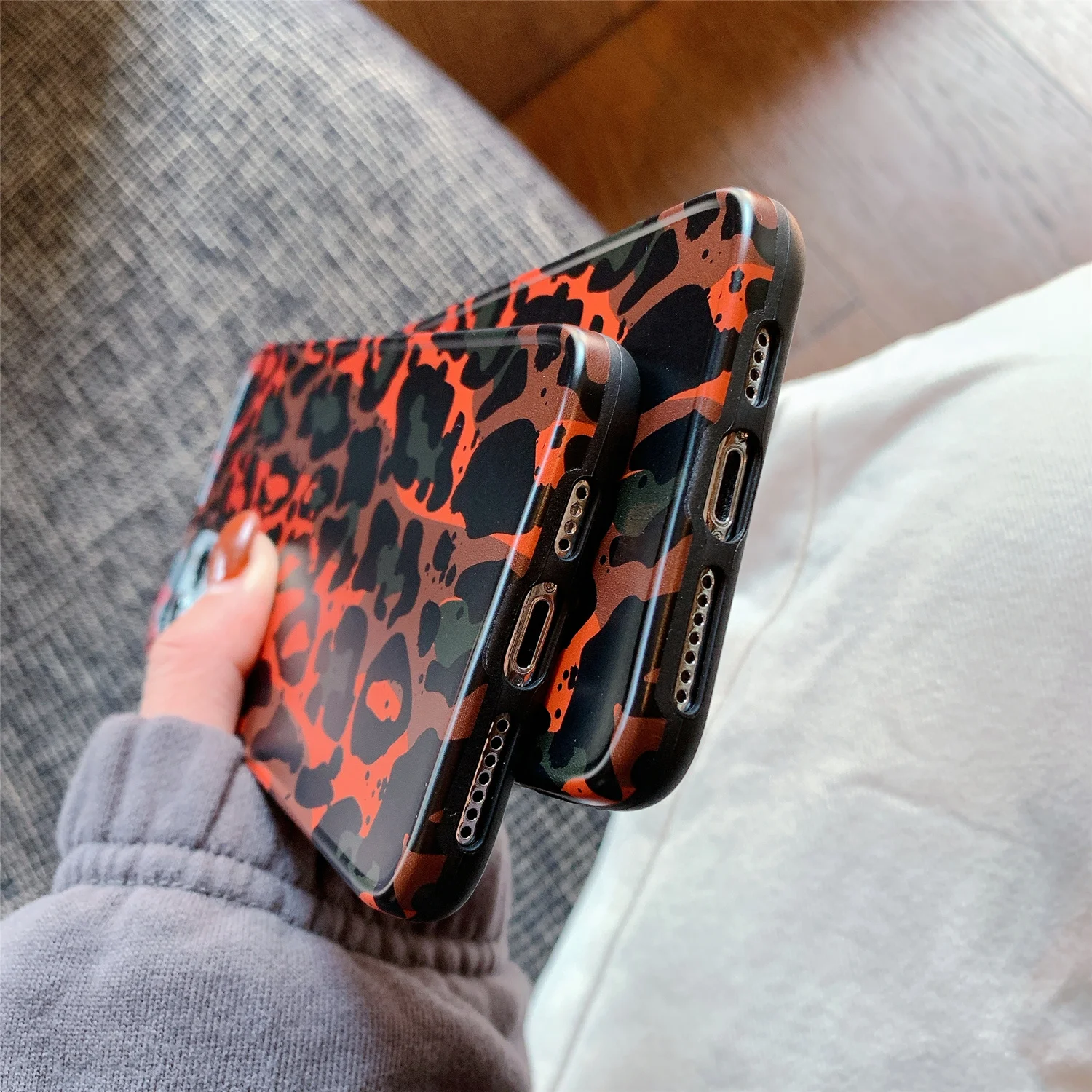 

Luxury Amber Leopard Printed Cover for iPhone 12 Pro Max 11 XR 7 8 Plus XS MAX X SE 2020 Chic Sexy Leopard Cases for iPhone 11