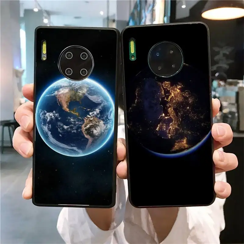 

YNDFCNB Earth Moon Planet Phone Case for Huawei Mate 20 10 9 40 30 lite pro X Nova 2 3i 7se