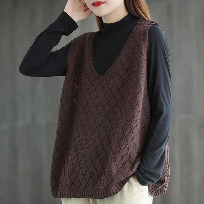 

New Arrival Spring Autumn Arts Style Women V-neck Sleeveless Knitting Vest 100% Cotton Loose Rhombus Sweater Vest Plus Size V149