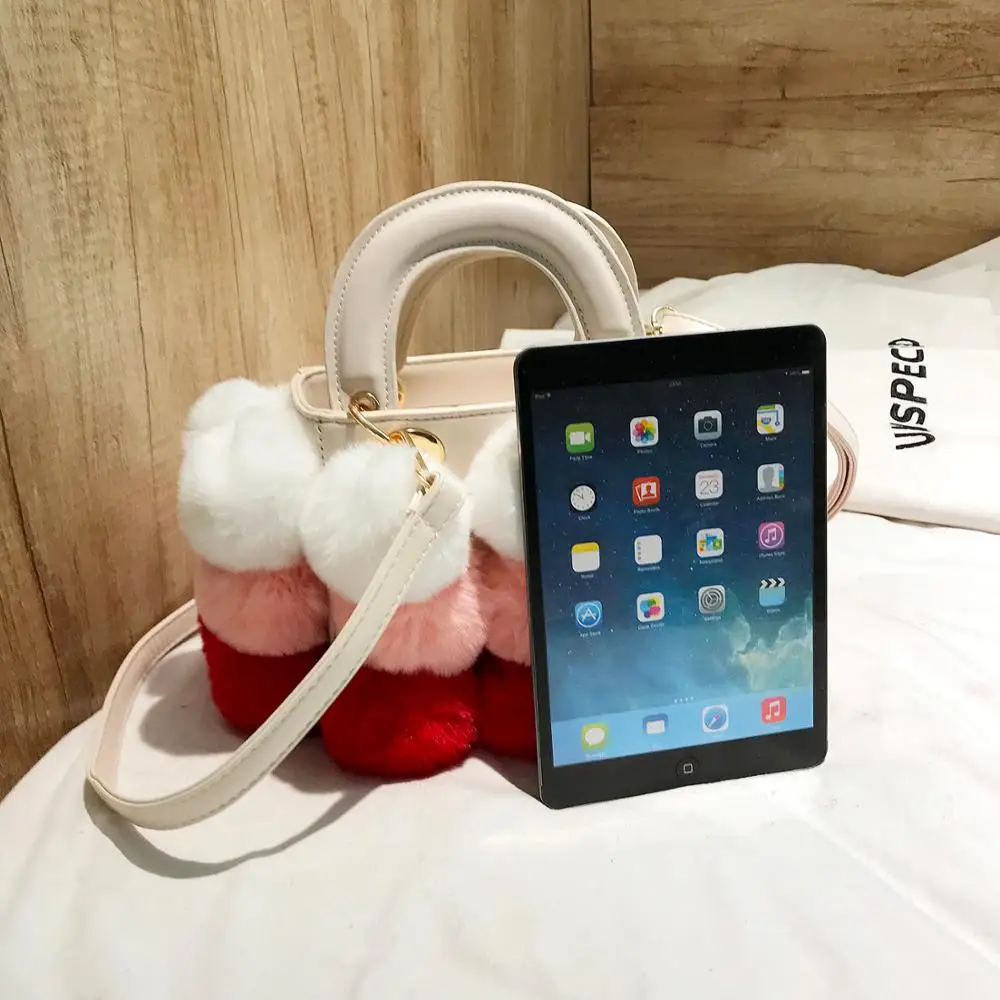 Сумка женская осенне-зимняя мягкая с цветными помпонами | Багаж и сумки