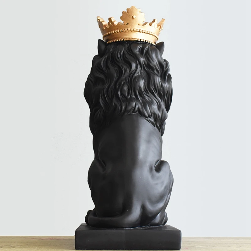 

Nordic Style Fashion Simple Crown Lion Resin Abstract Art Display Stand
