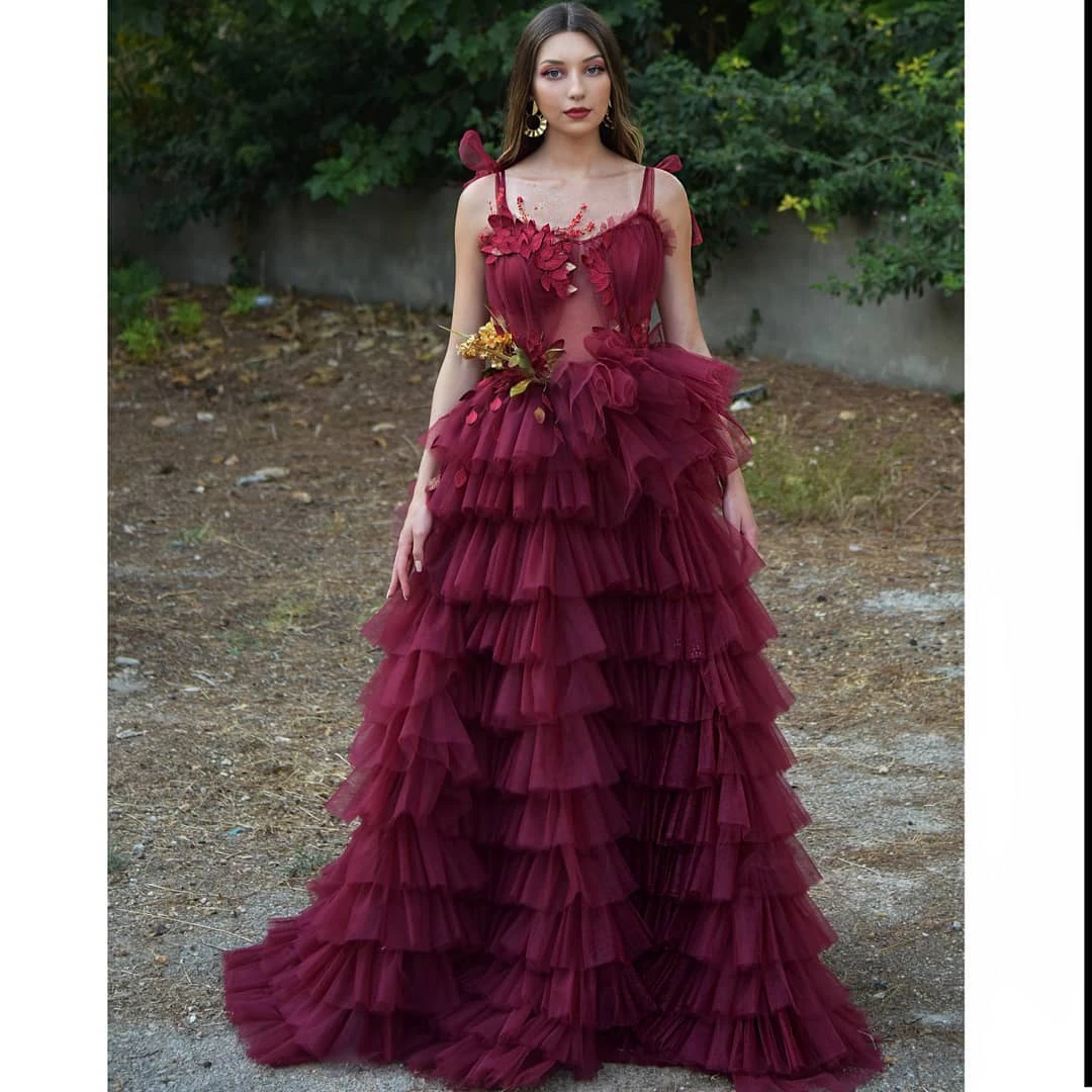 

Glamorous Prom Dress A-Line Lace-Up Strap See-Through Applique Layered Ruffle Tulle Long Skirts Floor Length Evening Party Gown