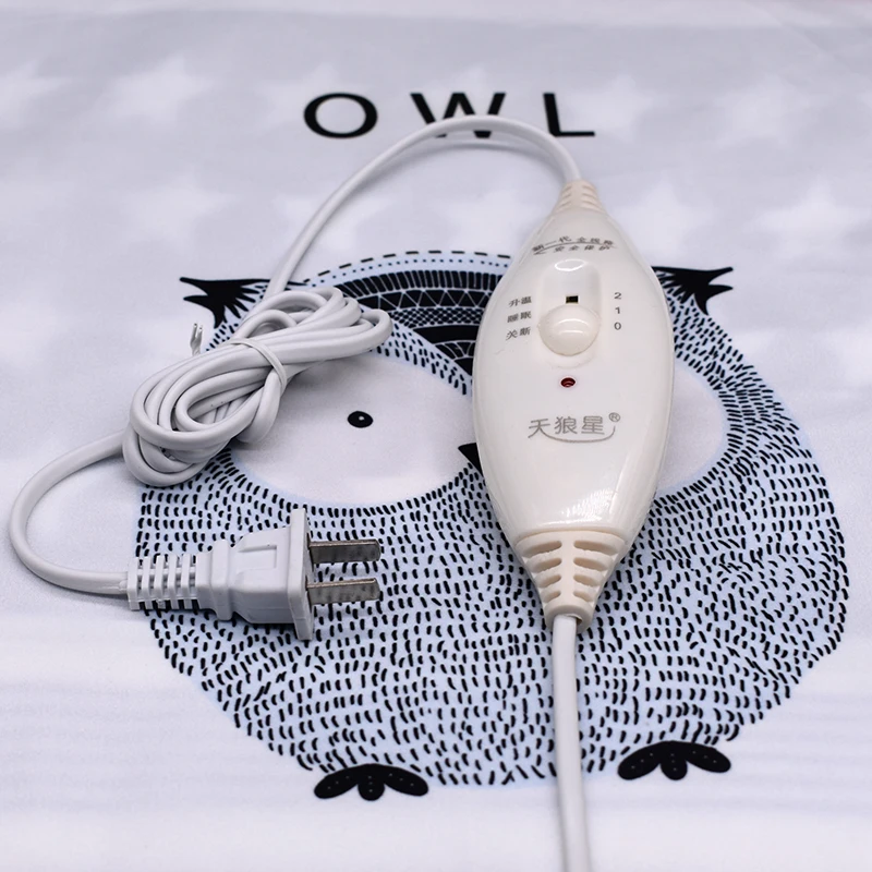 

45x45cm 220V Soft Electric Heating Pads Flannel Winter Warming Heated Blanket Carpet Sofa Bed Electric Blankets Home Office