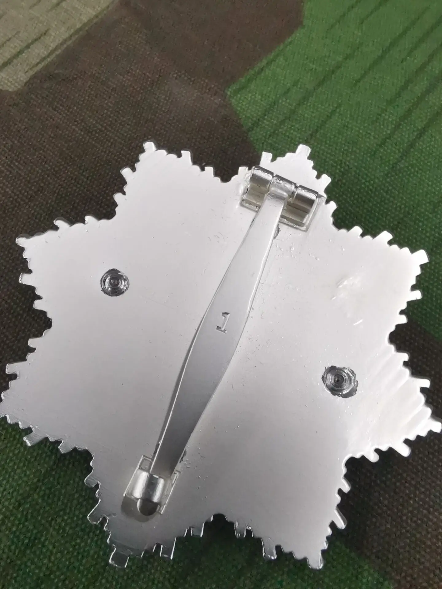 

EMD DK medal 5-layer structure