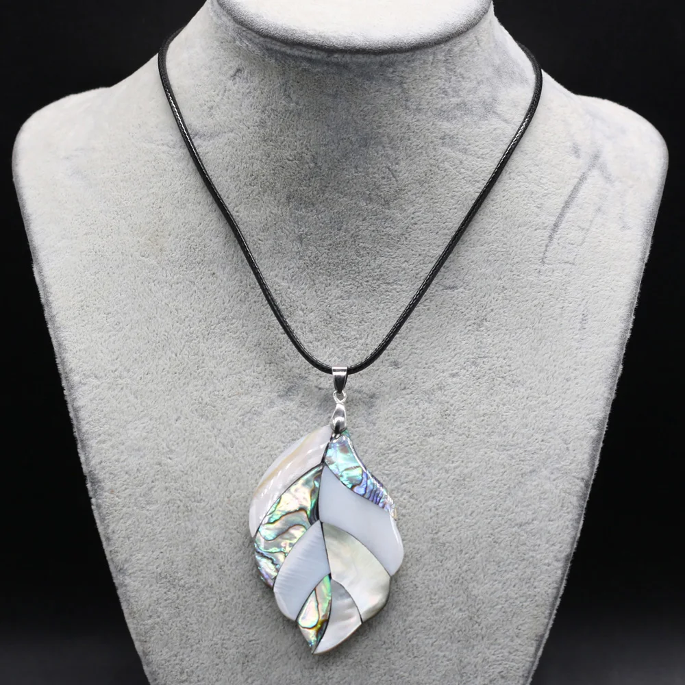 

Best Selling Natural Shell Mother Shell Leaf-shaped Trendy Pendant Necklace Making DIY Jewelry Accessories Bracelet Size 35x48mm