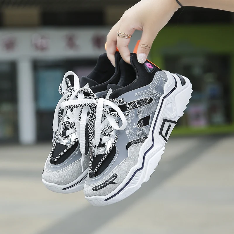 Модные женские кроссовки зеленого цвета на толстой подошве из искусственной