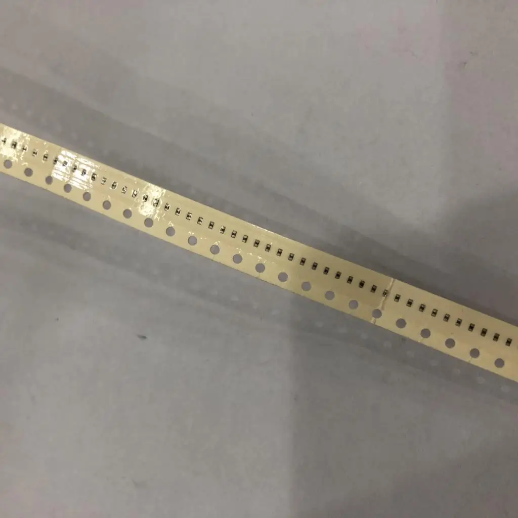 

100pcs along the patch winding magnetic beads 300Ω plus or minus 25% 100 MHZ 300ma, 0402