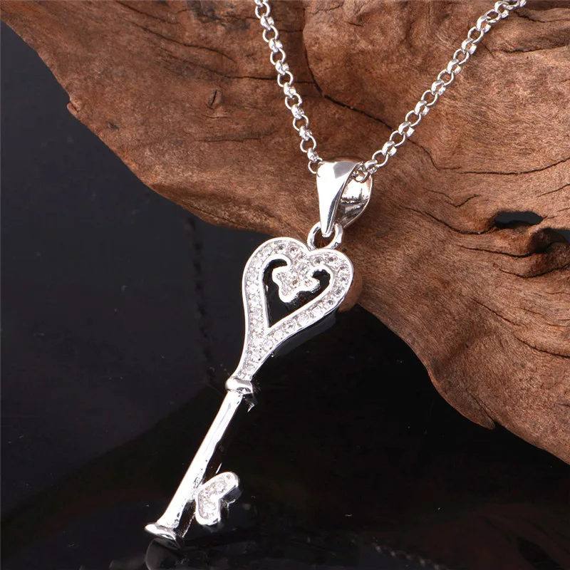 USPS доставка кубический цирконий ключ и сердце кулон ожерелье для женщин Кристалл