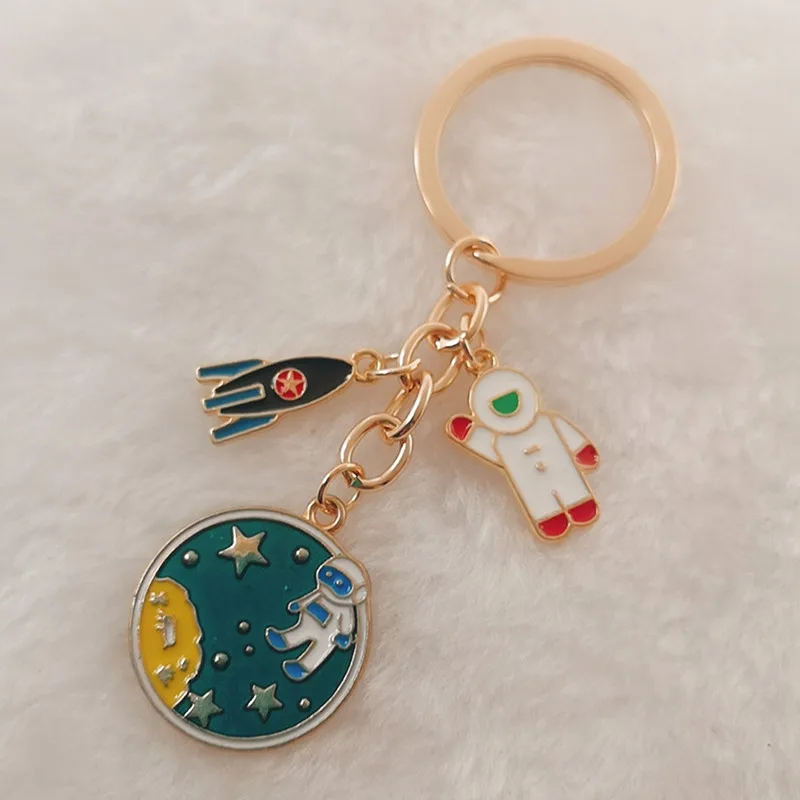 Убег из земли! НЛО космический корабль космонавты и ракеты планету в виде