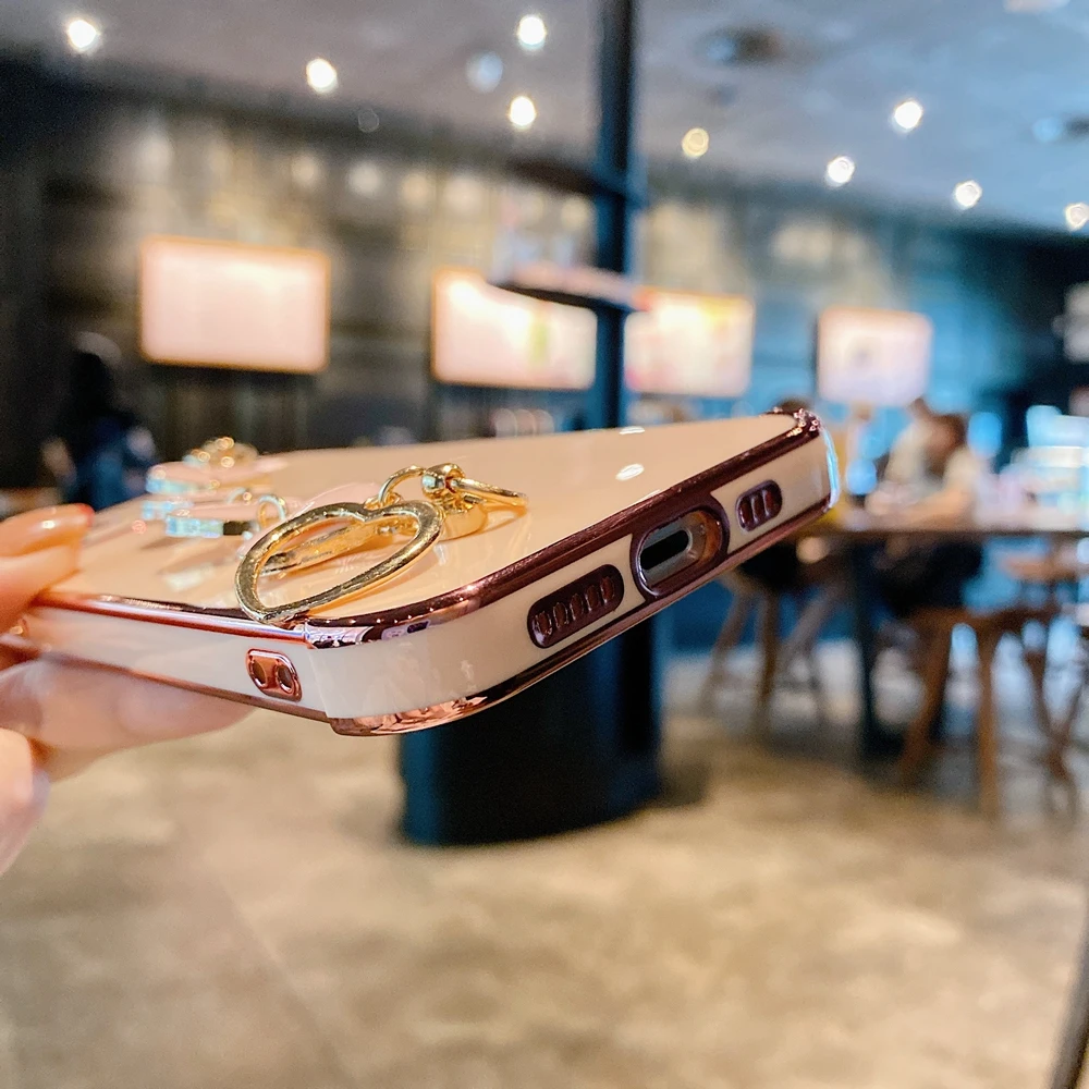 Чехол для iPhone 12 Pro Max с браслетом девушек чехол сердечком 10 11 7 8 Plus iPhoneX Xs Xr мягкий на