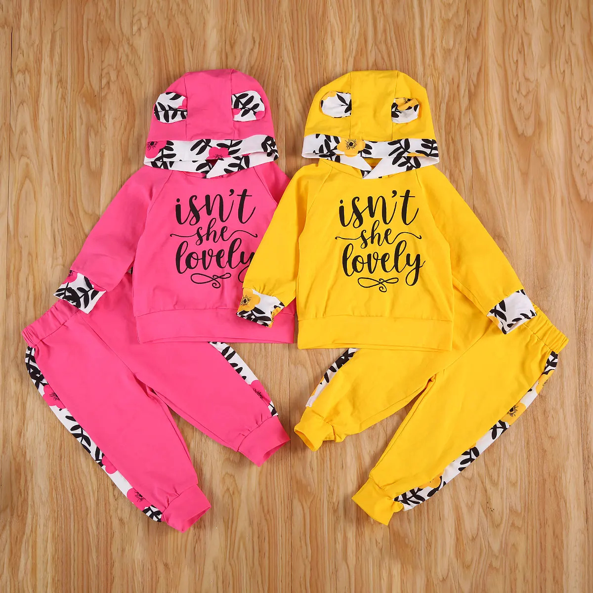 

Baby Girls Clothes Outfit Long Sleeve Letters and Floral Printing Hooded Top + Long Pants Yellow/ Rosy одежда для новорожденых