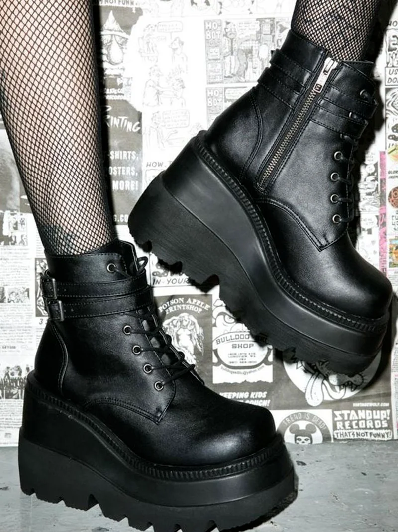 Brand Design 2021 Big Sizes 43 Platform High Heels Cosplay Fashionable Autumn Winter Wedges Shoes Ankle Boots Women Booties  PU