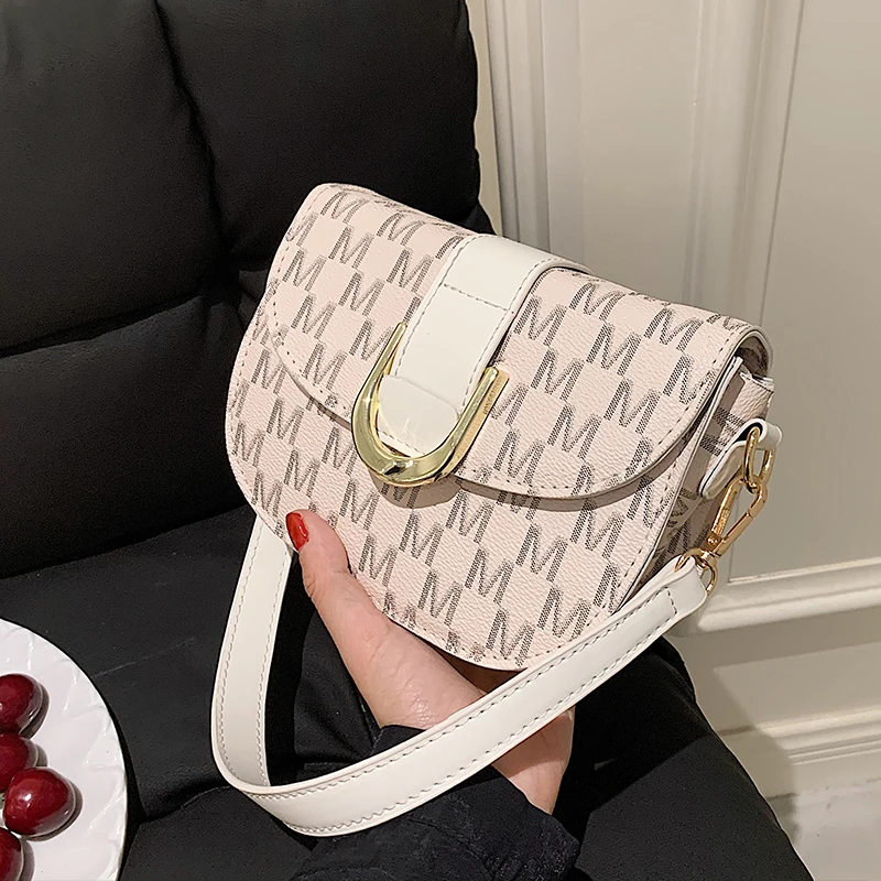 

Сумка через плечо с принтом, маленькая, с надписью, 2021, новая модная дизайнерская сумка на одно плечо, популярная сумка через седло