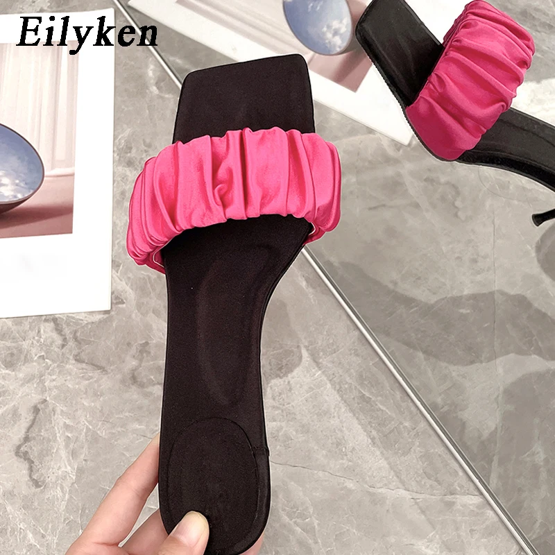 

Eilyken/новый стиль; Плиссированные женские шлепанцы с открытым носком; Двухцветные атласные летние модные туфли на шпильке; Повседневные туфл...