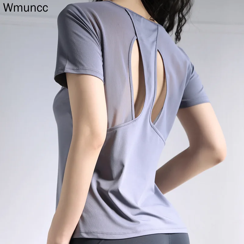 

Wmuncc спортивный топ с коротким рукавом, свободная рубашка для тренировок, быстросохнущая дышащая Спортивная футболка, женская рубашка для йоги с открытой спиной