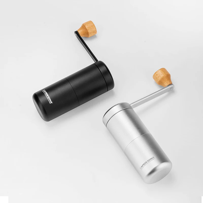 売却 Cafedekona手動コーヒーグラインダーポータブルハンドミルデュアル軸受修正中央シャフトステンレス鋼バリ粗アジャスター