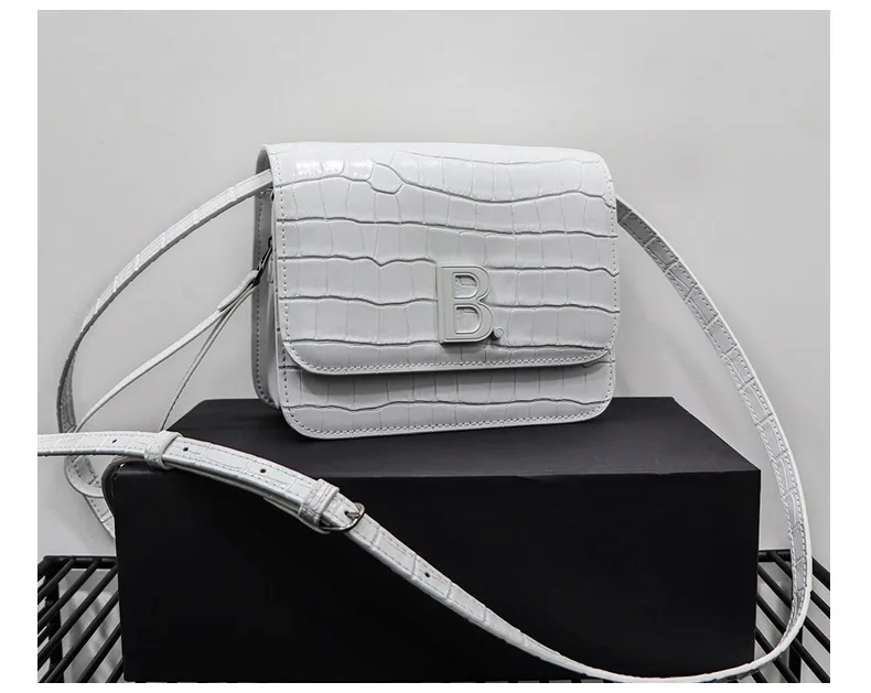 

2021 Women's Genuine Leather Bag Crocodile B-button Beancurd Cow Leather Organ Bag Slant Span Messenger Bag Small Square Bag