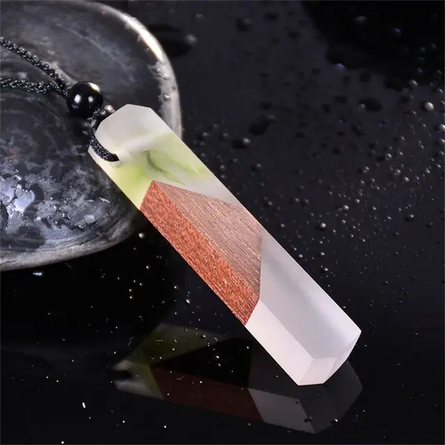 Эксперименты с красками. Емкость для смешивания эпоксидной смолы с отвердителем. Смешанная смола. Ионообменная смола ку-2-8. Эпоксидная смола прозрачная.