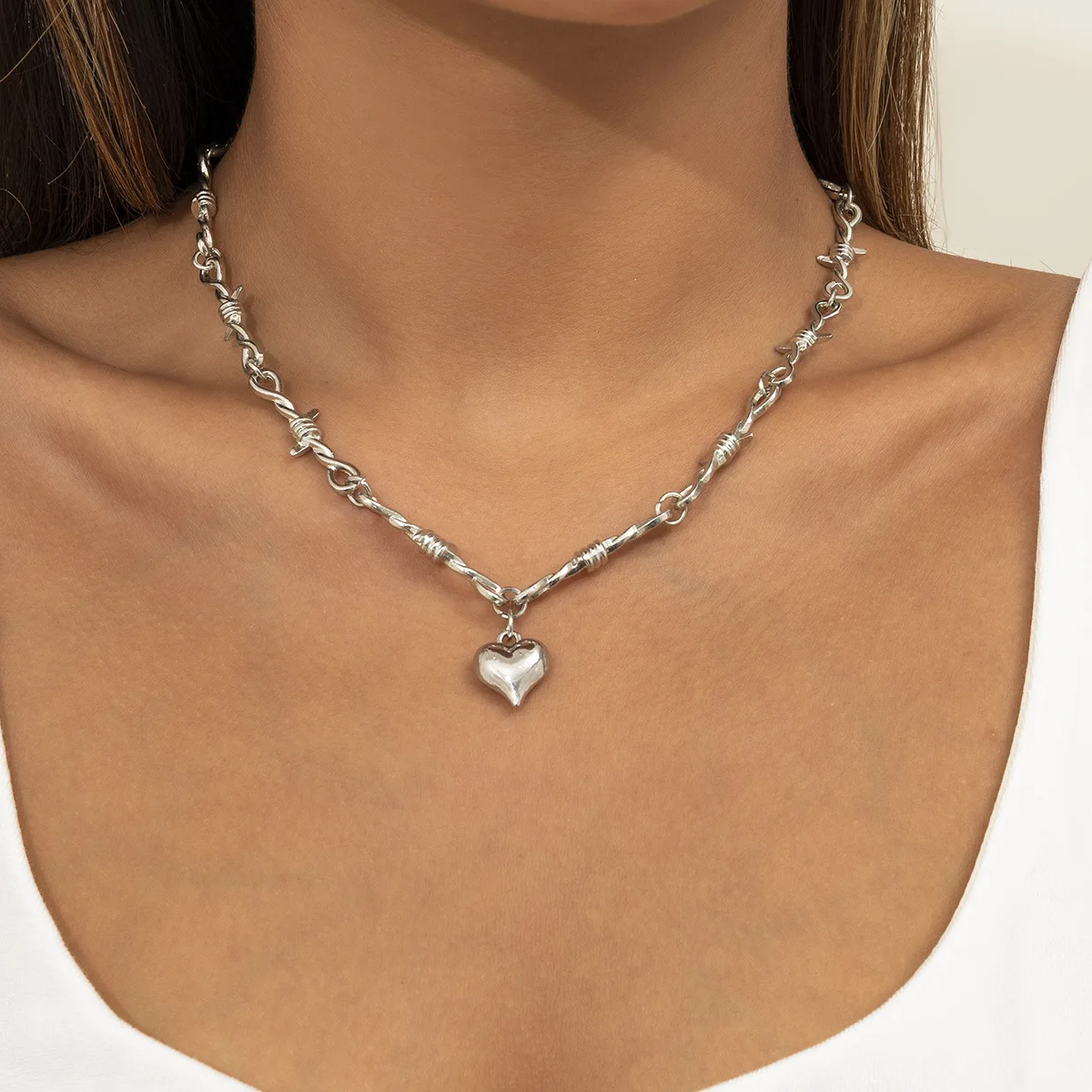 

Ожерелье-цепочка в стиле панк простое ожерелье с кисточкой в форме сердца однослойное серебряное ожерелье для женщин Kpop цинковый сплав опт...