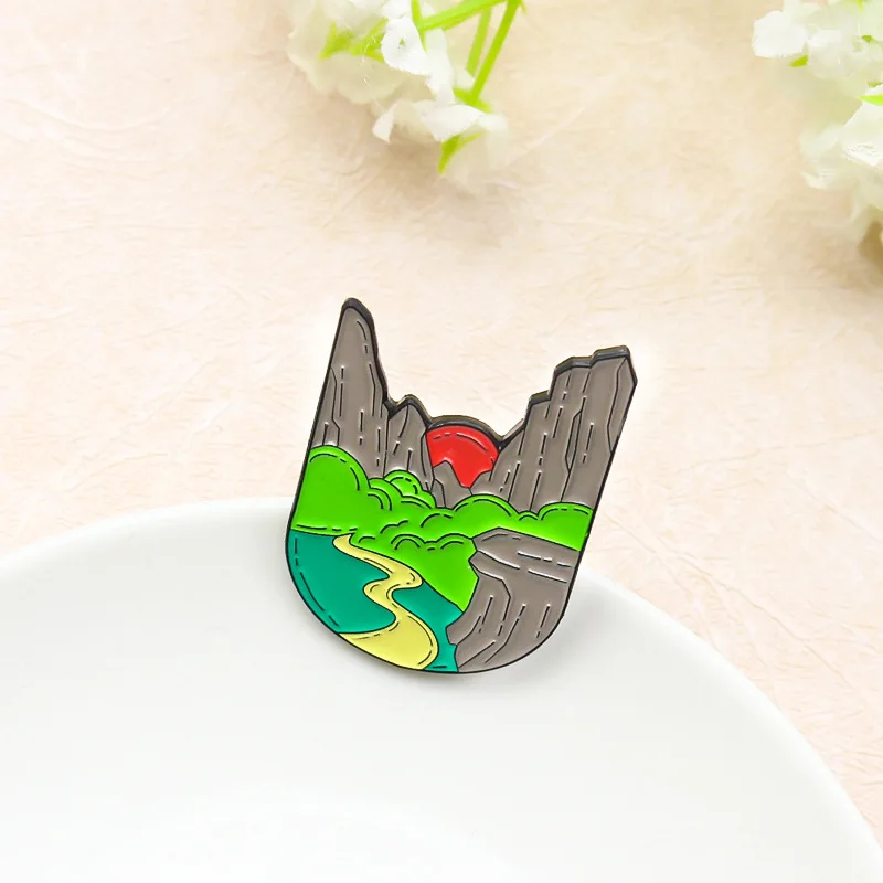 Разные дизайны эмалированные булавки из сплава для пикника на реке Маутейн