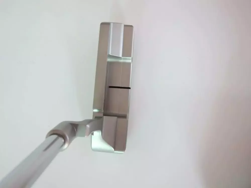 

Brand New Golf Clubs TOUR 350 Putter TOUR 350 Golf Putter 33/34/35 Inch Steel Shaft With Head Cover