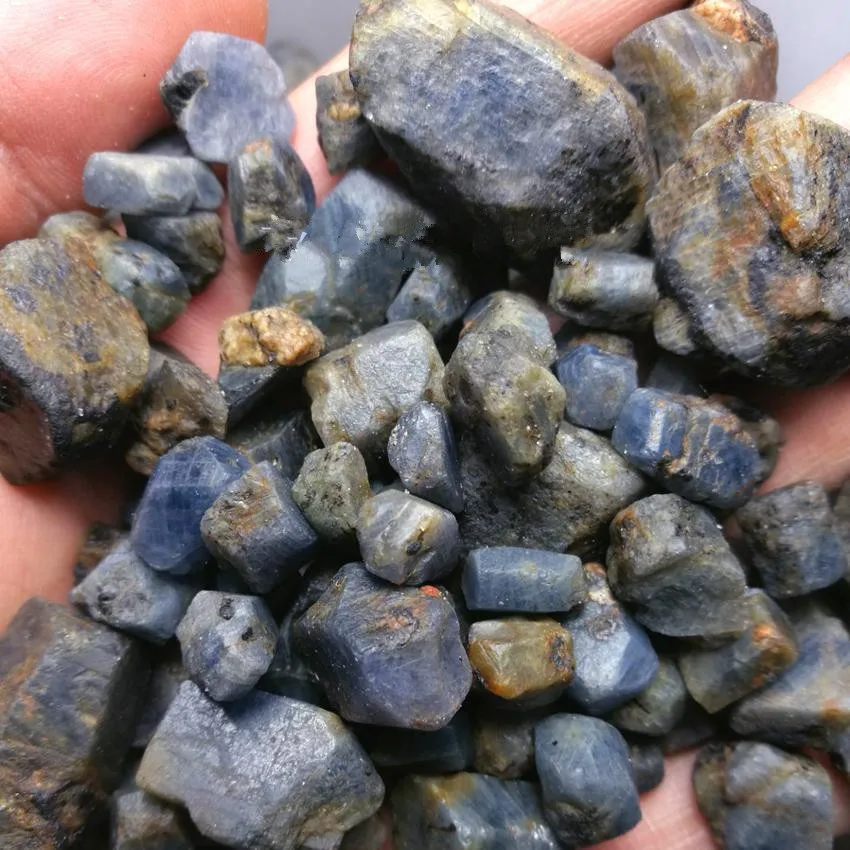 

100 натуральный синий корунд, однокристальный сырье, образец сапфирового сырья, Кристальный сырье