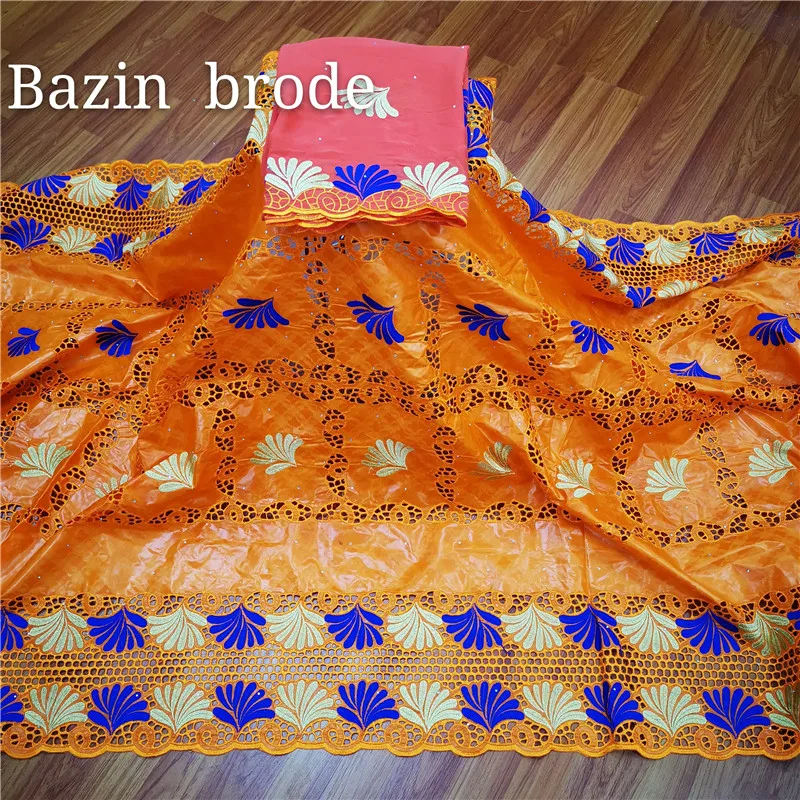 

Latest Bazin Riche Fabric cotton Guinea Brocade Bazin Riche With African Lace Fabric 5+2Yards