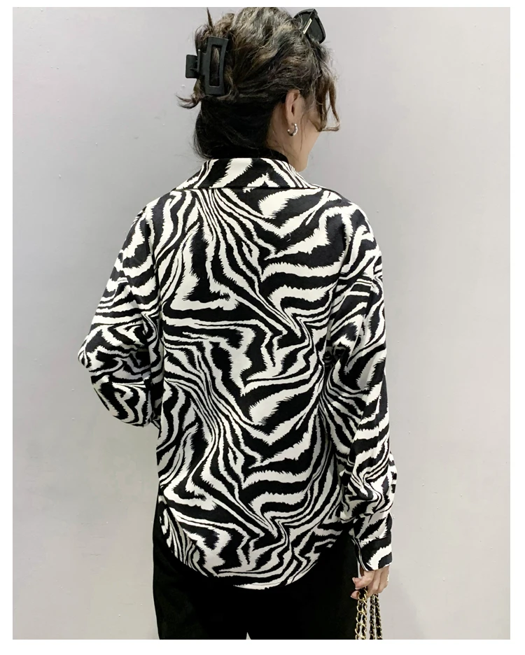 

High Quality Ladies Tops And Blouses 2020 Striped Korean Blouse Spring Autumn Blusas Mujer De Moda 2020 Pockets Women's Shirts