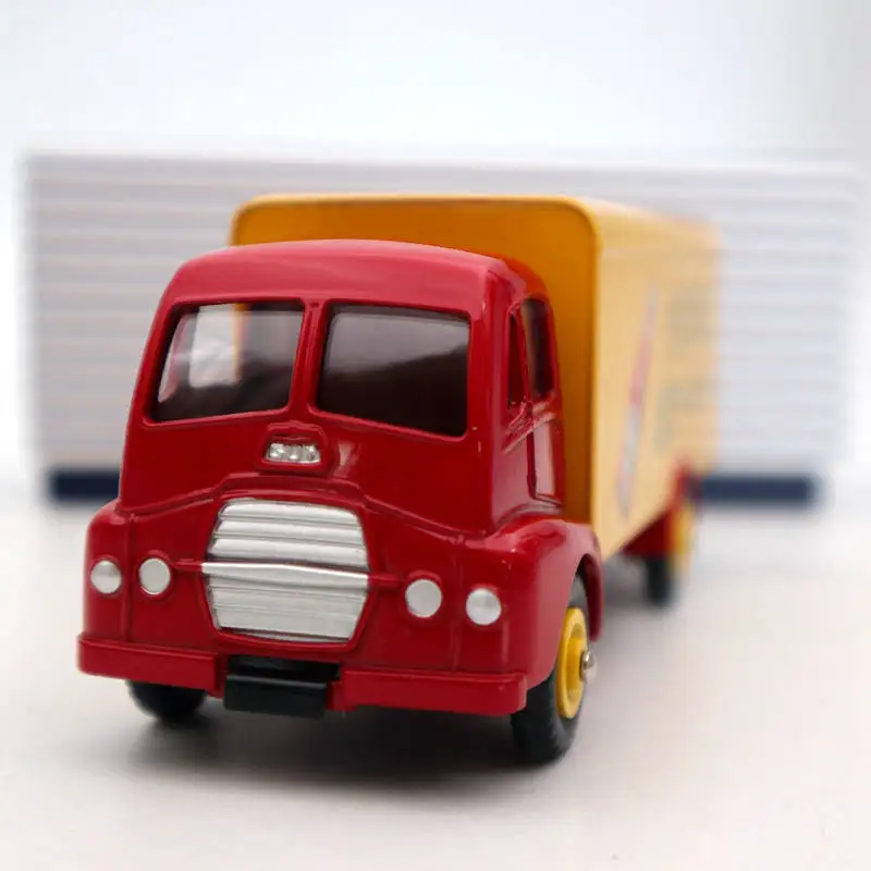 Супер Игрушки Atlas Dinky 920 литой автомобиль грузовик парень фургон коллекция