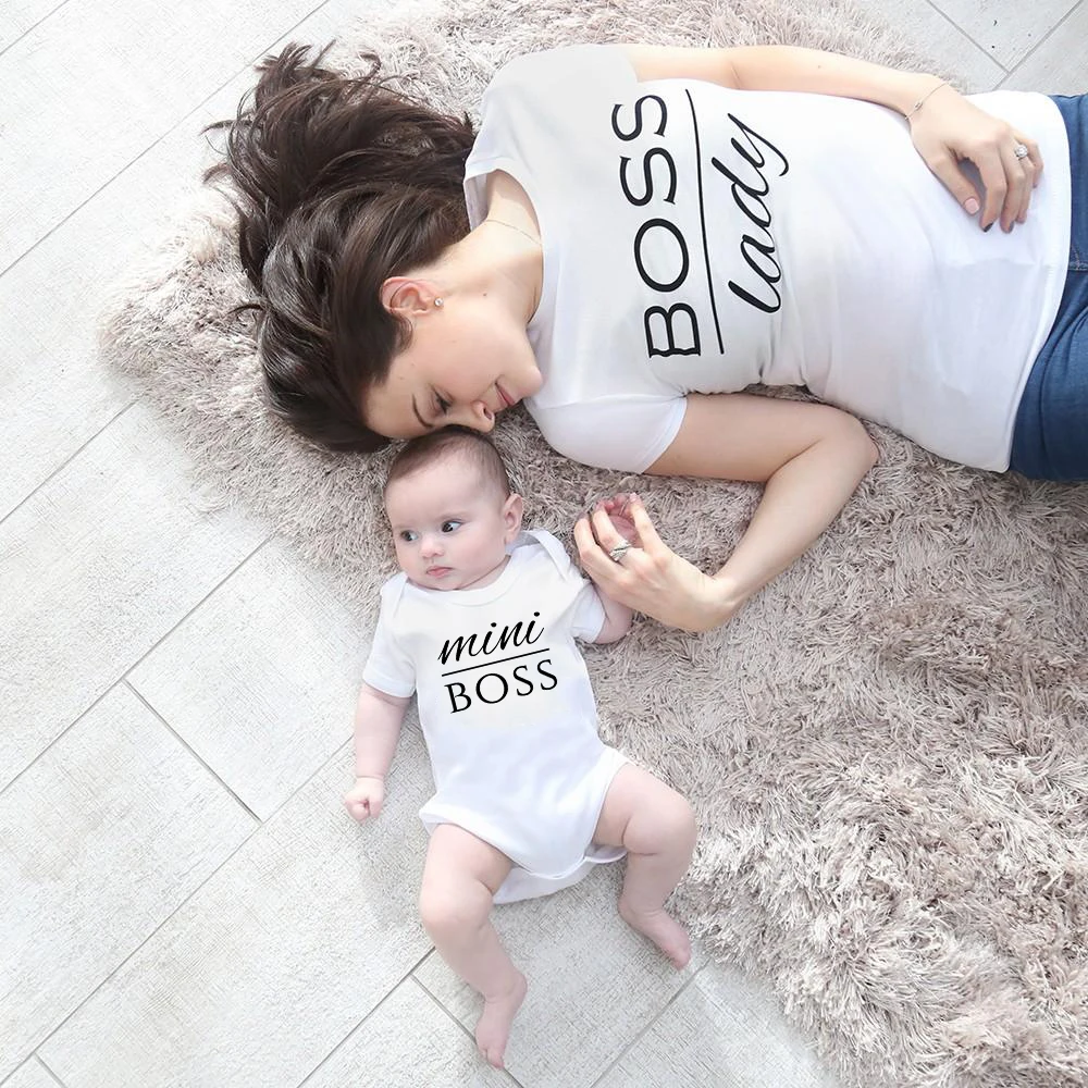 Одинаковая одежда для мамы и сына Летний Семейный комплект папы Боди маленьких