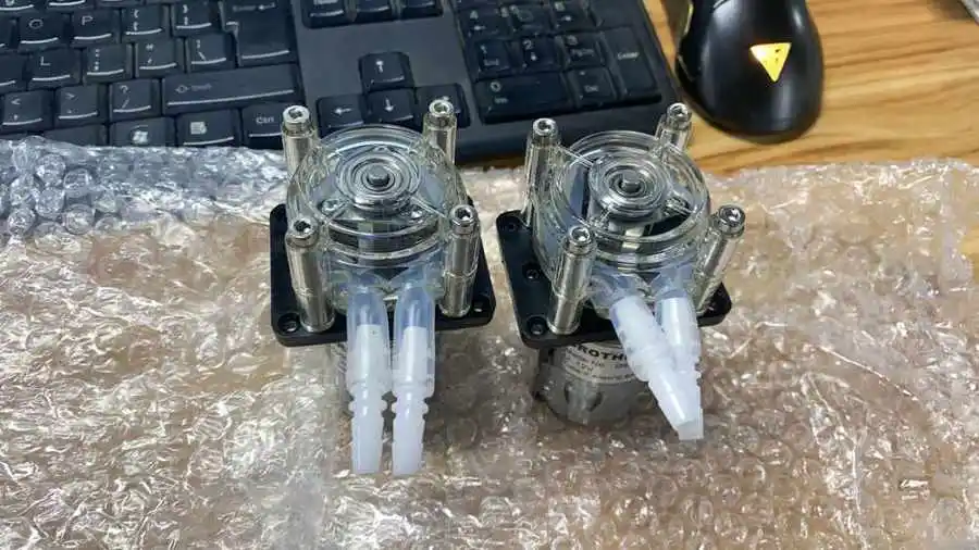 Перистальтический насос пропорциональный дозирующий большой для аквариума