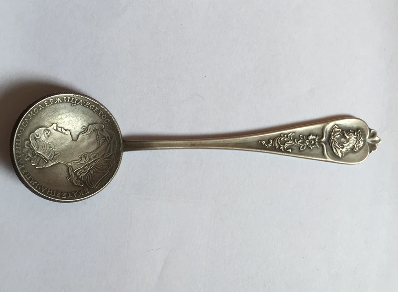 

1727 искусственных ложек