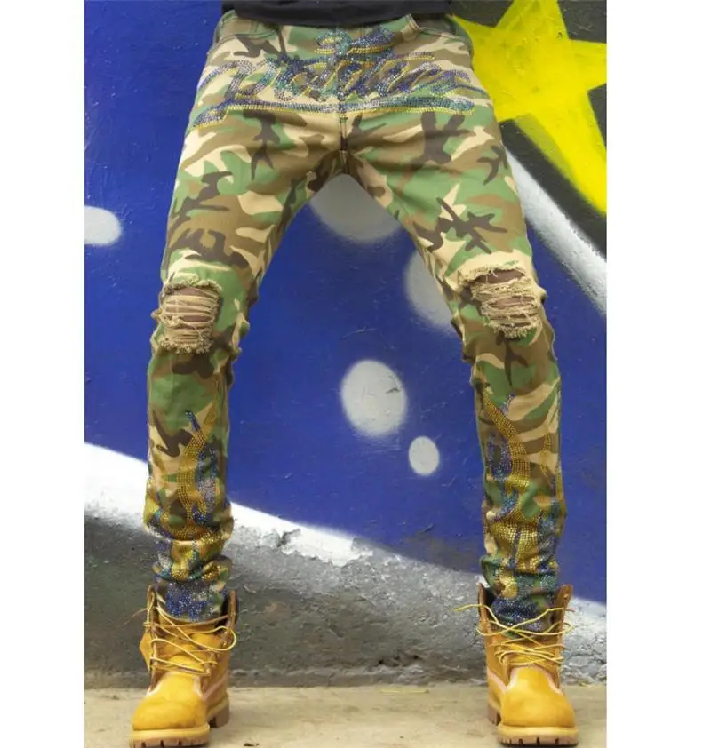 2022 New Men's Personality Street Elements Hot Rhinestone Camouflage Holes Hip Hop Straight Denim Trousers Trend