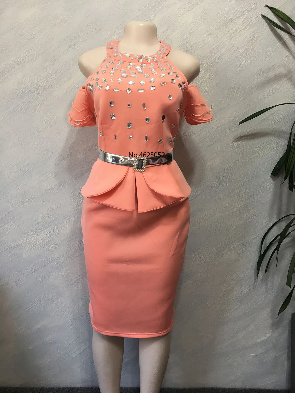 Женское облегающее вечернее платье туника комплект из двух предметов с вышивкой