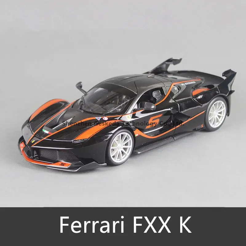 FXXK 5 Bburago 1:18 FXXK 5 Супер спортивный автомобиль сплав модель автомобиля моделирование автомобиля украшение коллекция Подарочная игрушка Литье под давлением модель игрушка для мальчиков - Цвет: FXXK 5