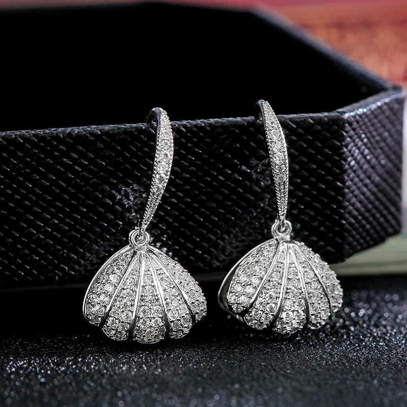 

Luxury Elegant Micro Pave Zircon Shell Drop Earring For Women Temperamental Tender Earring Jewelry Engagement Wedding Wearing