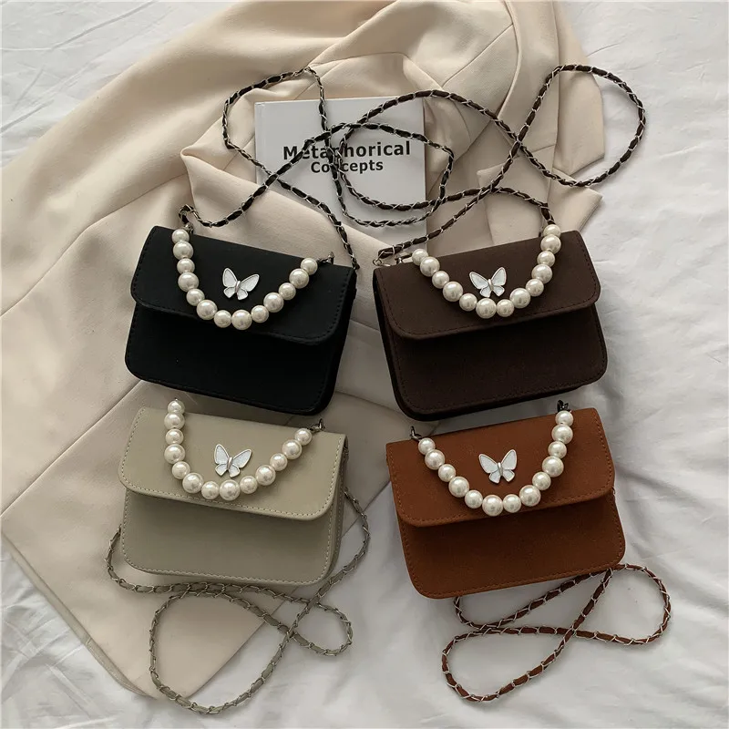 

Модная простая сумка на плечо для девушек на цепочке, однотонная жемчужная портативная женская маленькая квадратная сумка, новинка 2022, винт...