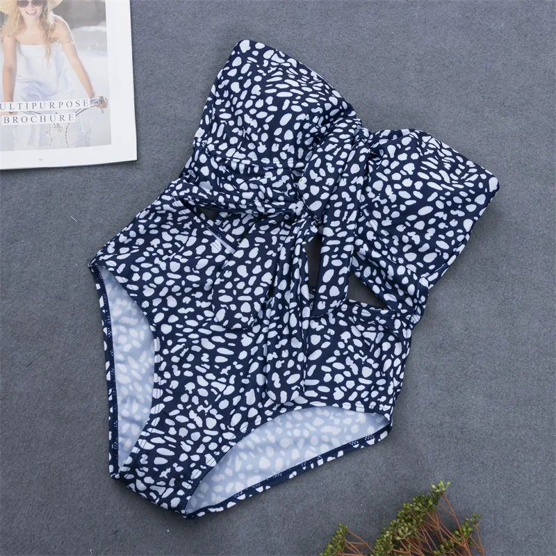 Женский купальник с узелком розовый бандажный пуш-апом и монокини бразильский 2020