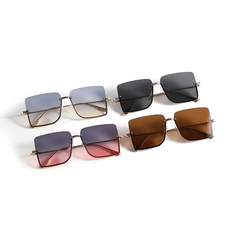 

Free shipping 2021 Square beachless pose Ocean colored sunglasses