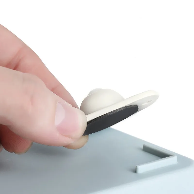 4 шт. Многофункциональный Punch-Бесплатный клей Универсальный колеса универсальный