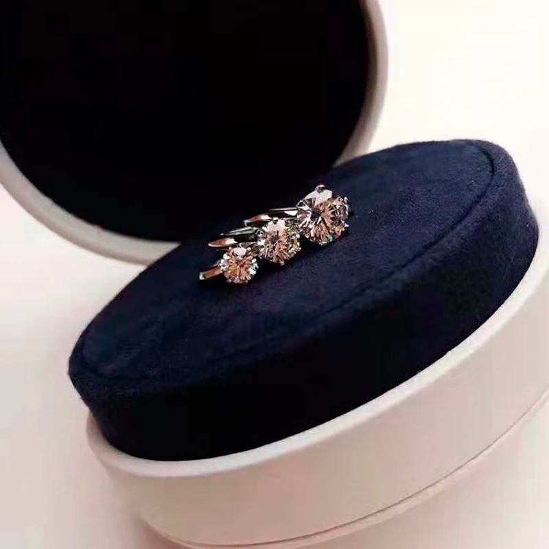 

Knobspin New Luxury 100% 925 Sterling Silver White Gold Wedding Rings For Women High Carbon Diamond Party Fine Jewelry Wholesale