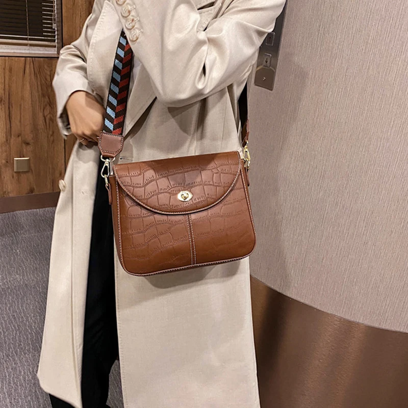 Vintage Stone Pattern Women Handbags Designer Wide Strap Shouder Bag Luxury Pu Leather Crossbody Bag Ladies Small Flap Purses
