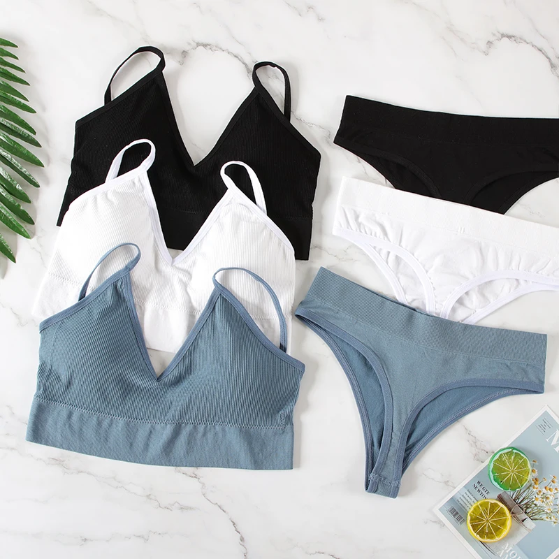 Комплект женского нижнего белья бесшовный с бюстгальтером пуш-ап | Женская