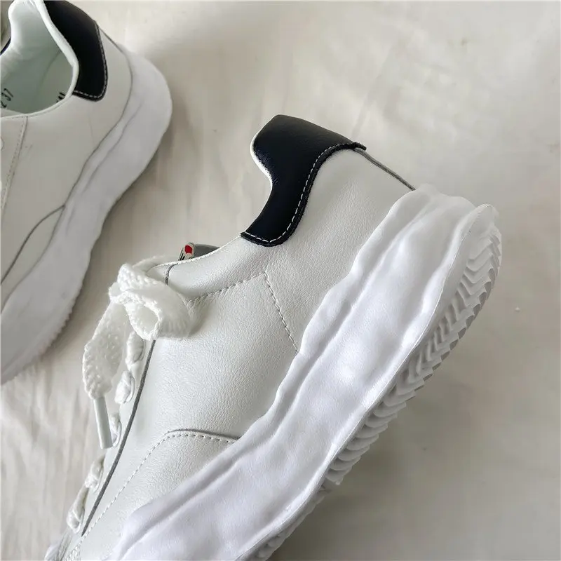 Кроссовки женские массивные Вулканизированная подошва круглый носок толстая